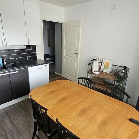 Tilava Kaksio, Saunalla Ja Saehkoeauton Latauksella. Tampere Kültér fotó